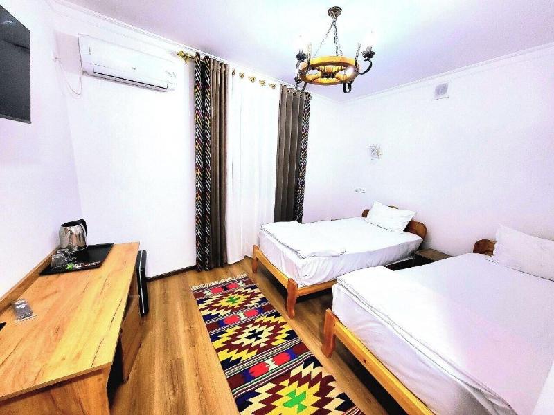 Ulli Oy Boutique Hotel Terrace image