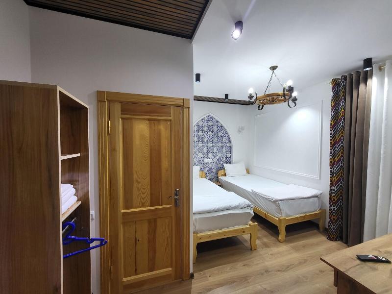 Ulli Oy Boutique Hotel Terrace image