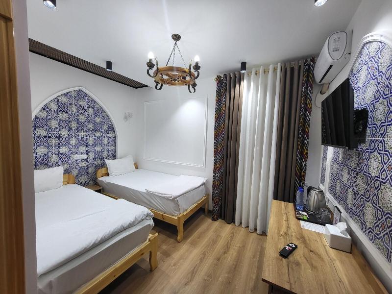 Ulli Oy Boutique Hotel Terrace image