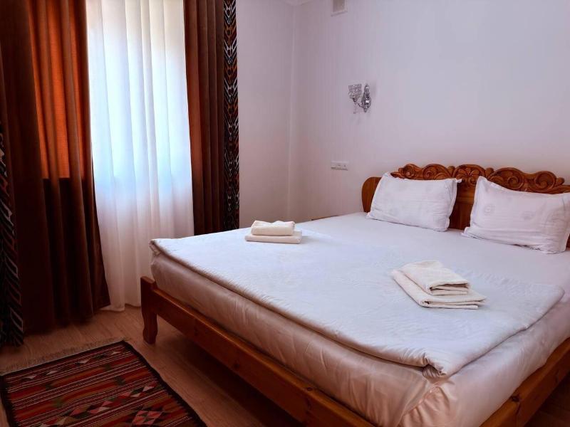 Ulli Oy Boutique Hotel Terrace image