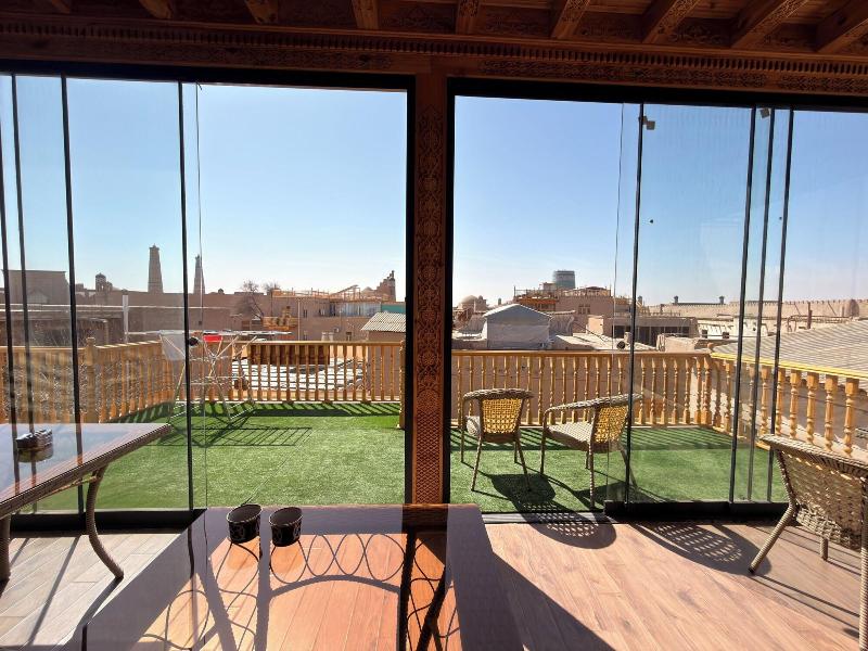 Ulli Oy Boutique Hotel Terrace image