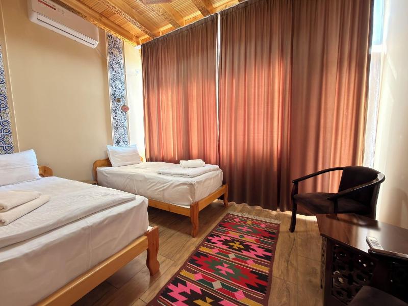 Ulli Oy Boutique Hotel Terrace image
