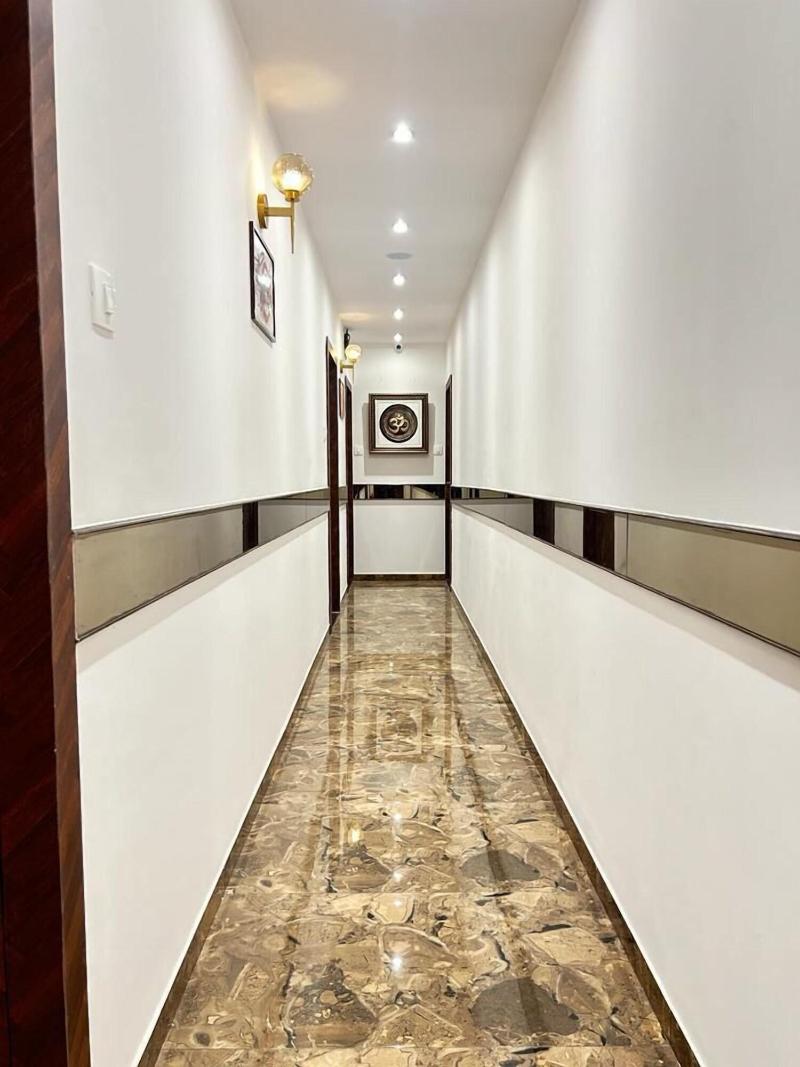 Hotel Mig Suites image