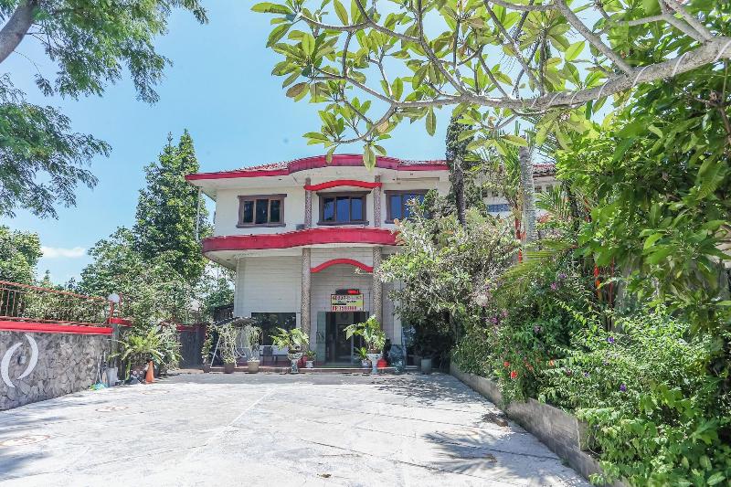 Oyo 94346 Hotel Andalus Cibogo Puncak image