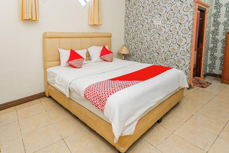 Oyo 94346 Hotel Andalus Cibogo Puncak image