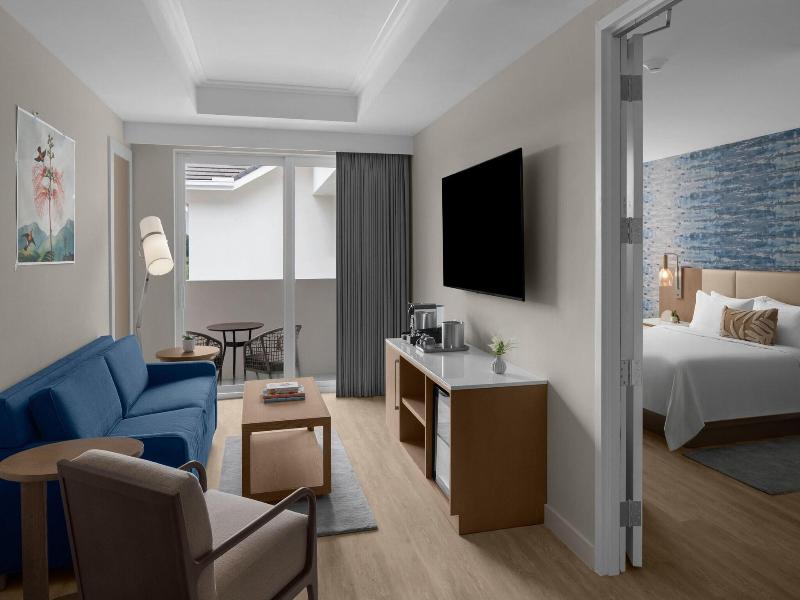 The Belgrove West Palm Beach Autograph Collectiona