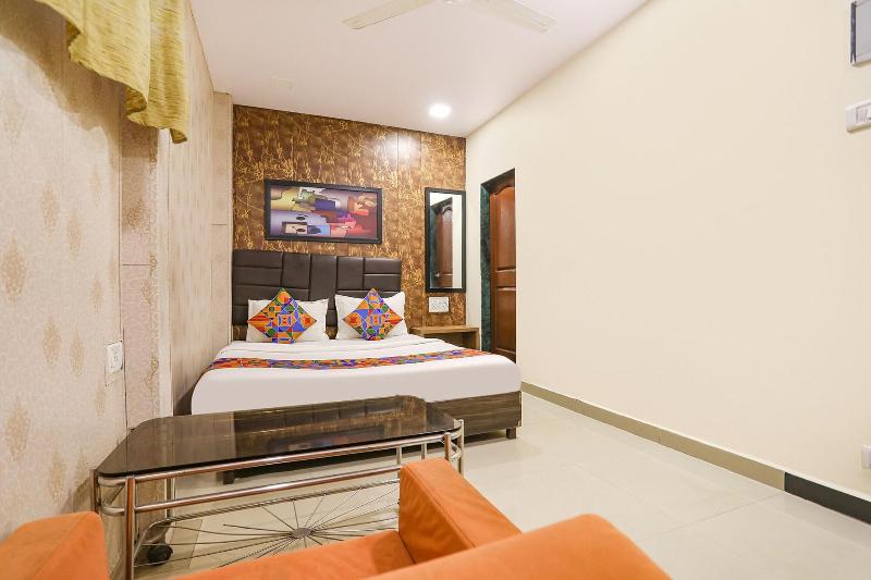 Fabexpress Aksa Inn image
