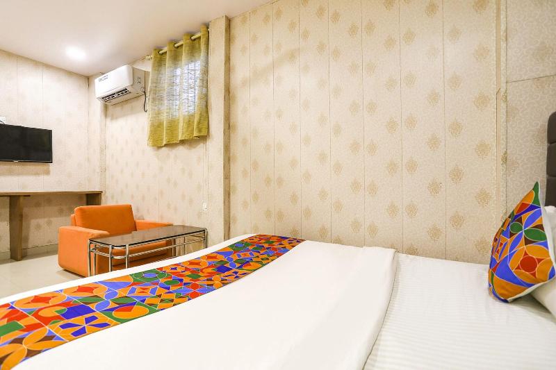 Fabexpress Aksa Inn image