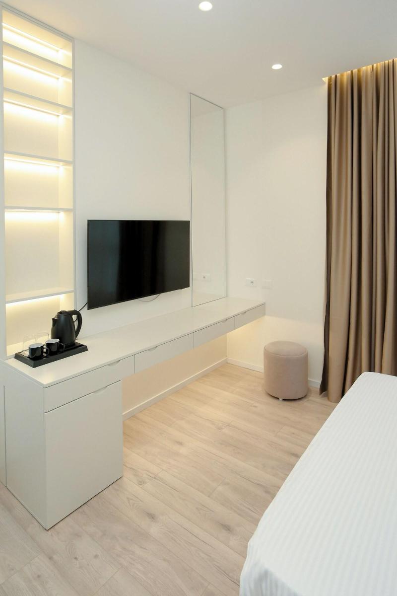Nos Luxury Rooms image