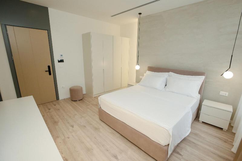 Nos Luxury Rooms image