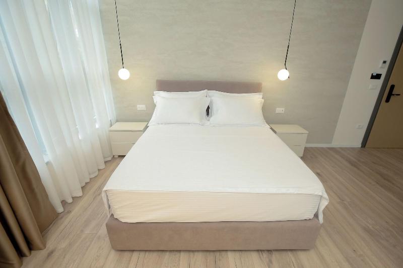 Nos Luxury Rooms image
