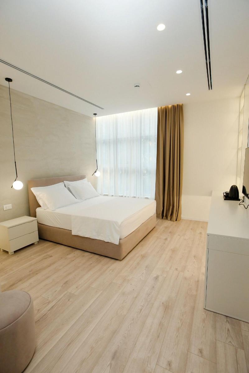 Nos Luxury Rooms image