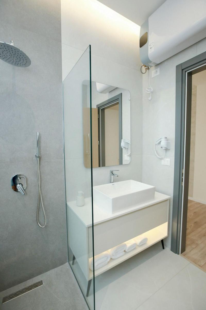 Nos Luxury Rooms image