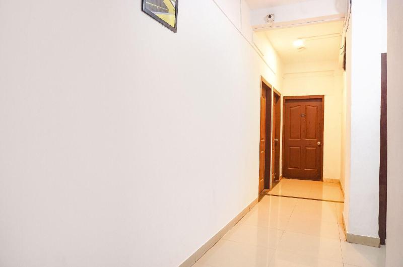 Fabhotel Silver Key I image