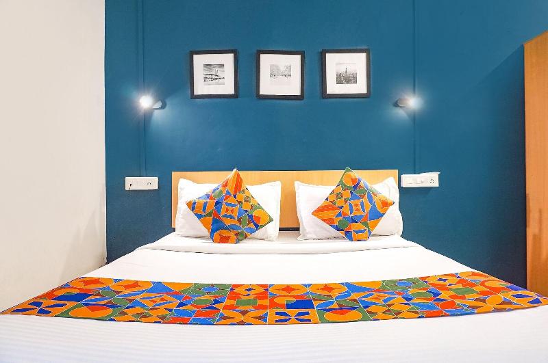 Fabhotel Silver Key I image