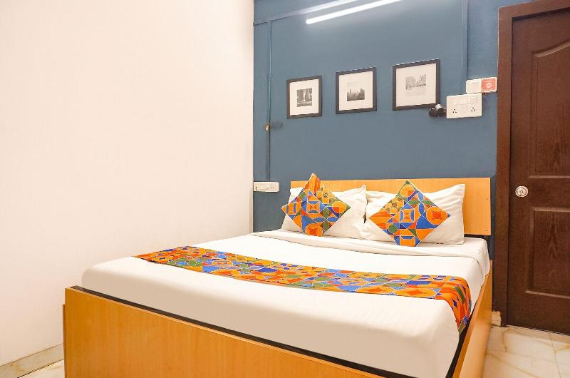 Fabhotel Silver Key I image