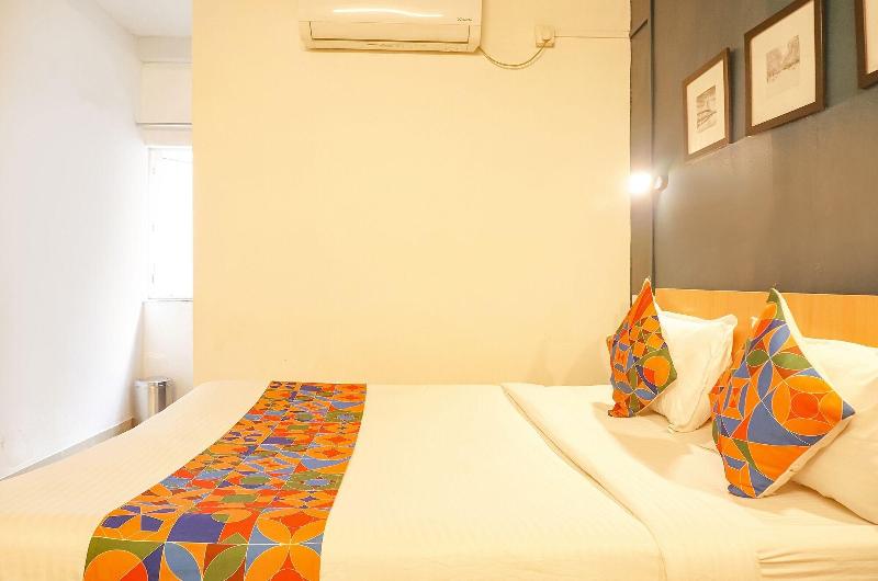Fabhotel Silver Key I image