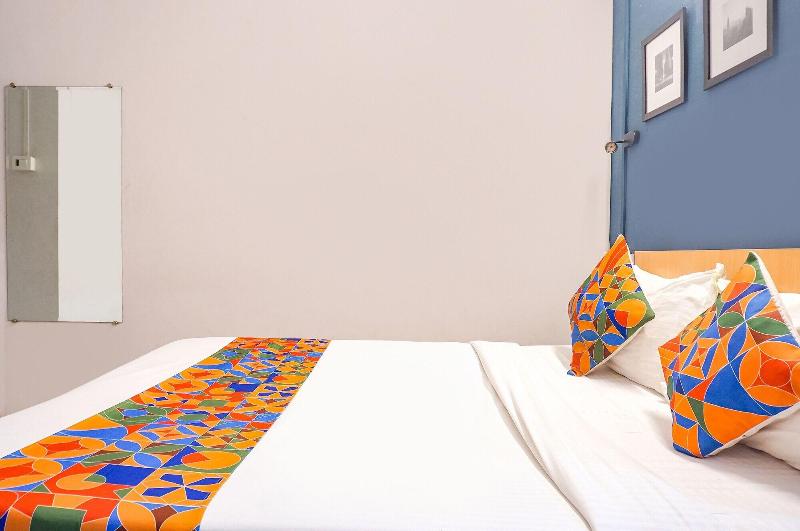 Fabhotel Silver Key I image
