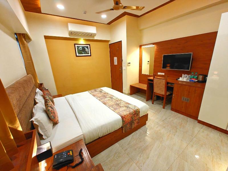 Hotel Opulence Inn image