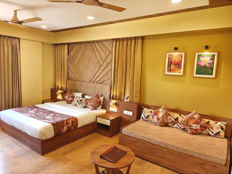 Hotel Opulence Inn image