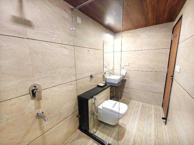 Hotel Opulence Inn image
