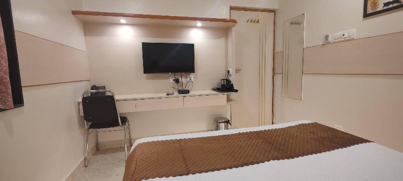 Nandhavanam A Business Class Residency image