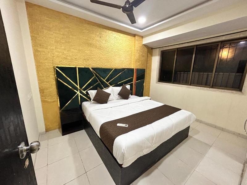Hotel Grand Villa image