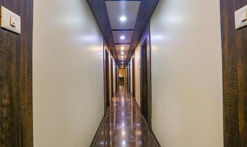 Fabhotel Shivani Residency image