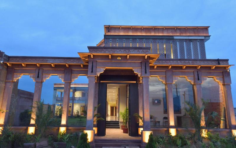 Yashvrinda Hotel And Resort image