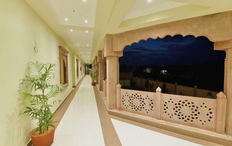 Yashvrinda Hotel And Resort image