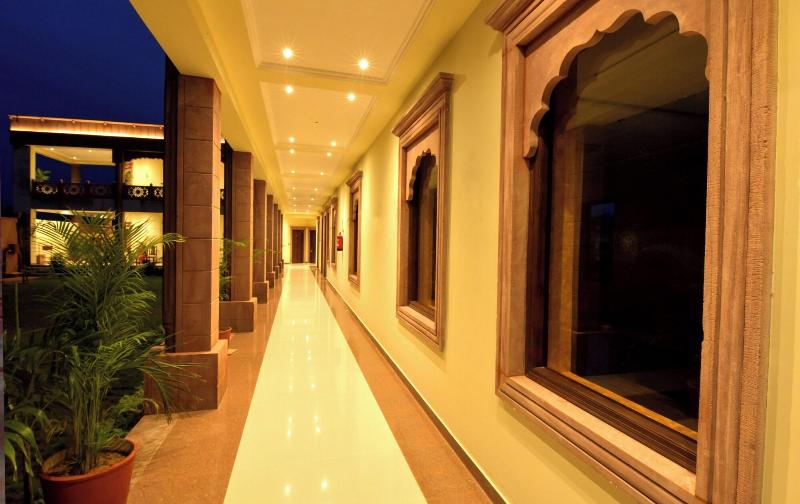 Yashvrinda Hotel And Resort image