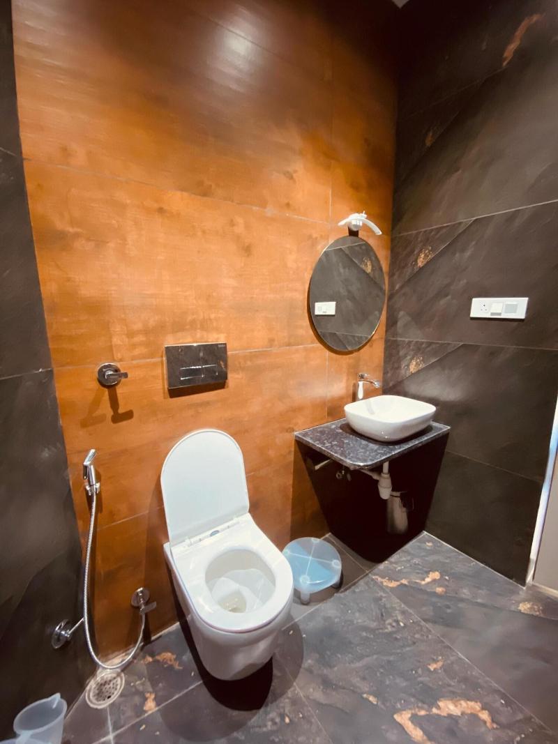 Yashvrinda Hotel And Resort image