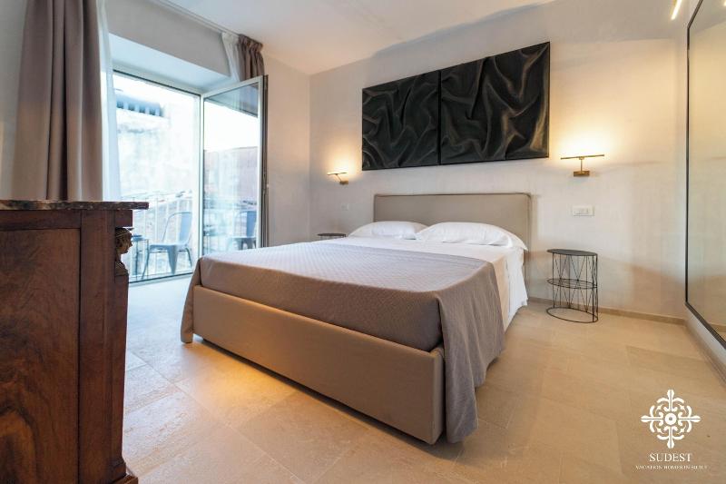 Casa Philomena Noto Design Rooms image