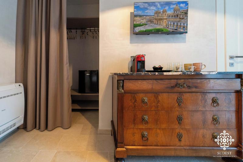 Casa Philomena Noto Design Rooms image