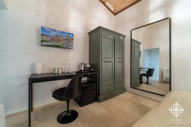 Casa Philomena Noto Design Rooms image