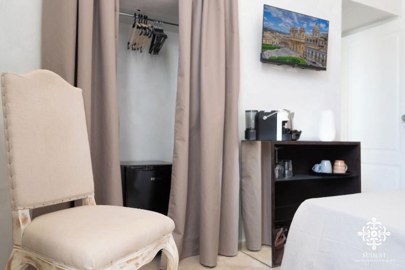 Casa Philomena Noto Design Rooms image