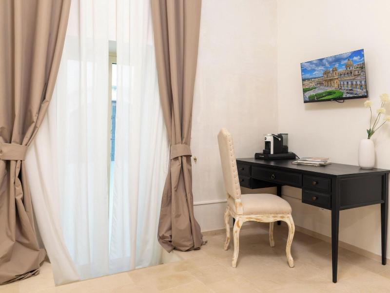 Casa Philomena Noto Design Rooms image
