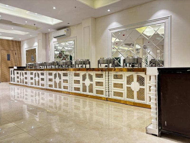Hotel Dreamland Inn image
