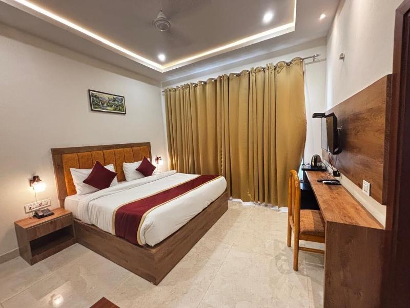 Hotel Dreamland Inn image