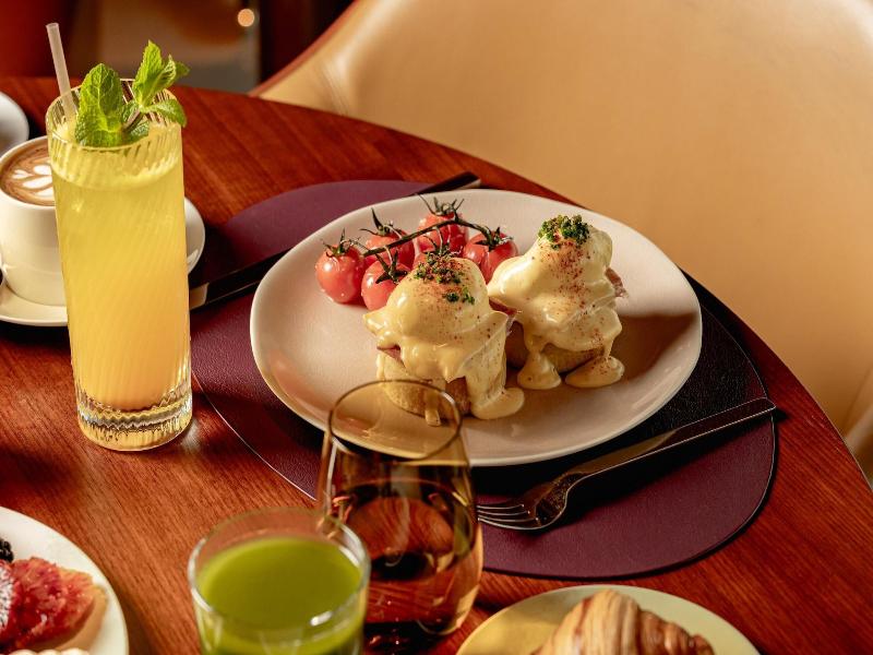 The Emory Maybourne Hotel Collection image