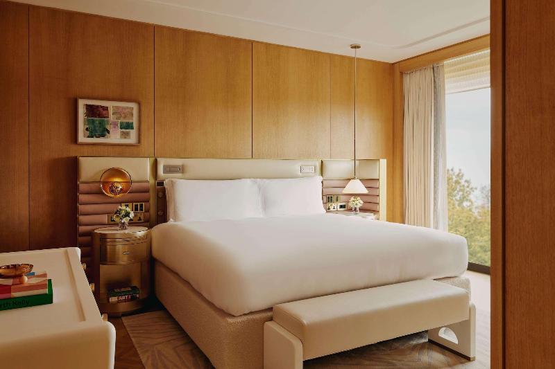 The Emory Maybourne Hotel Collection image