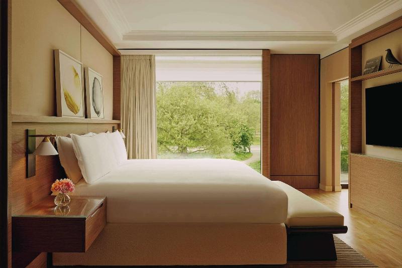 The Emory Maybourne Hotel Collection image