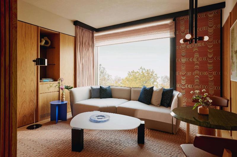 The Emory Maybourne Hotel Collection image