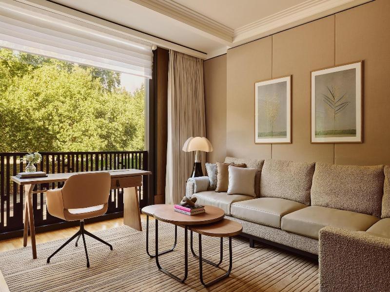 The Emory Maybourne Hotel Collection image