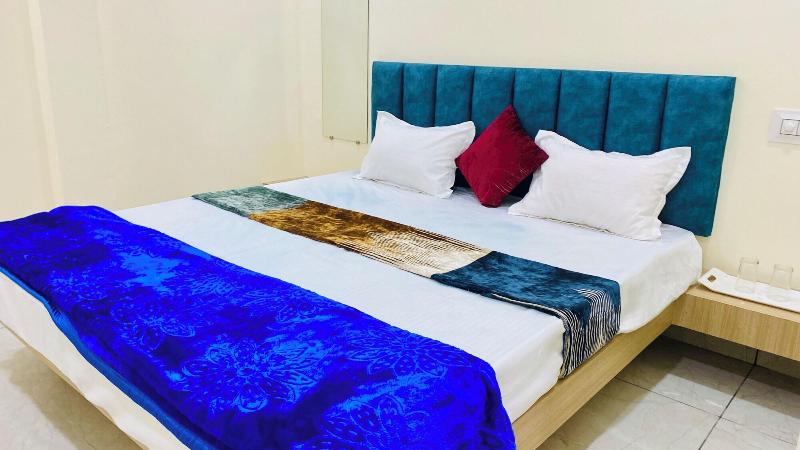 Hotel Raghavan — view