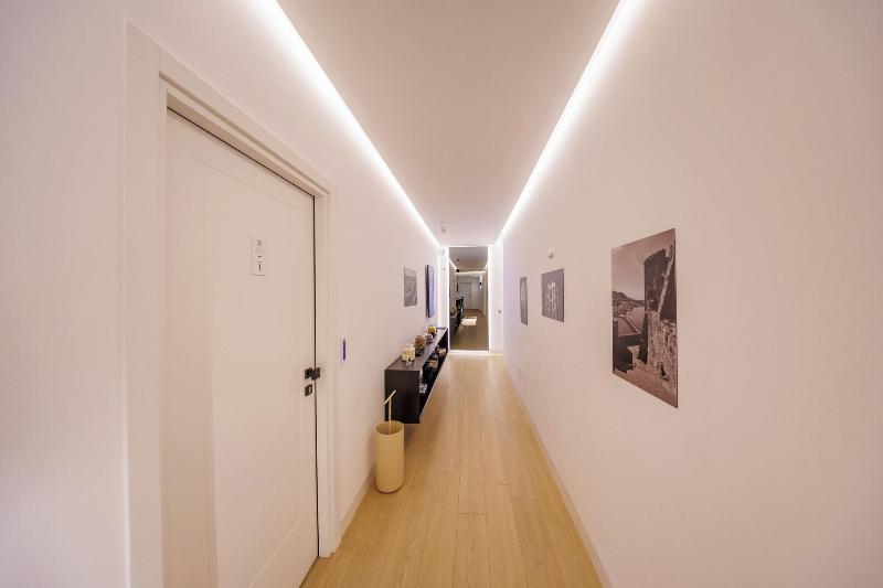 Arya Guest House image