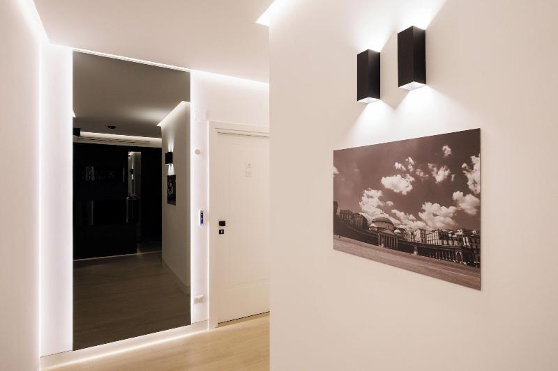 Arya Guest House image