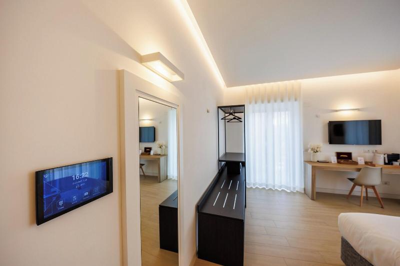 Arya Guest House image