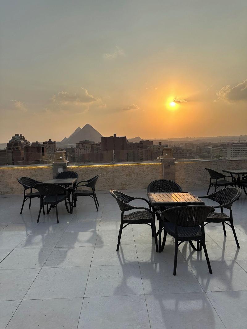 Sun 3 Pyramids Inn image