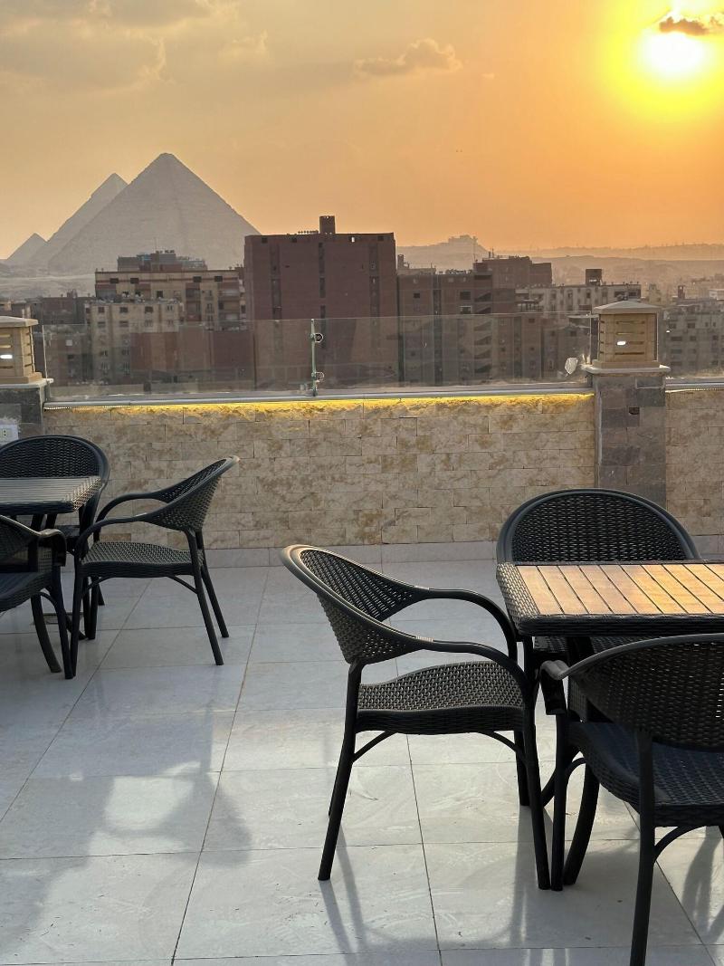 Sun 3 Pyramids Inn image